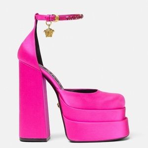 Versace size 38 Aevita Medusa Platform Heels